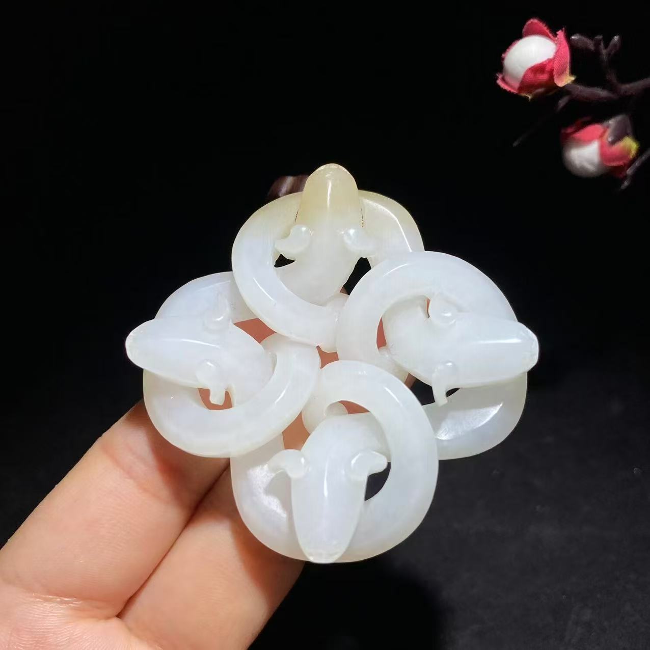 和田糖白玉腰缠万贯挂件