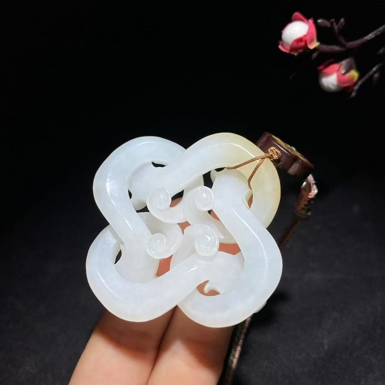 和田糖白玉腰缠万贯挂件