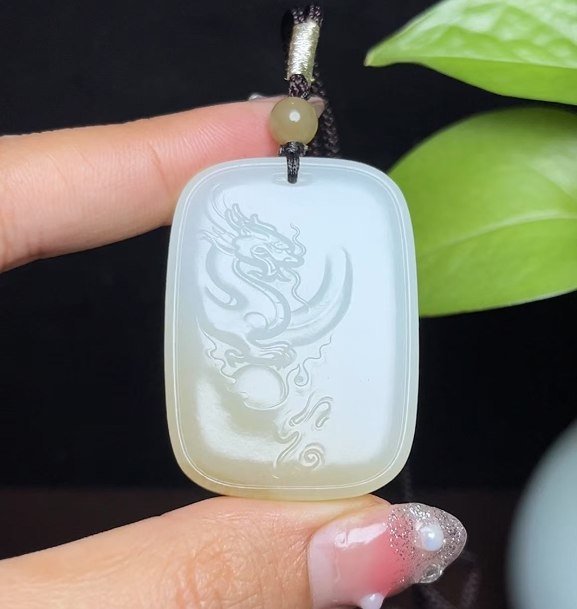 新疆和田玉且末糖白羊脂玉龙牌