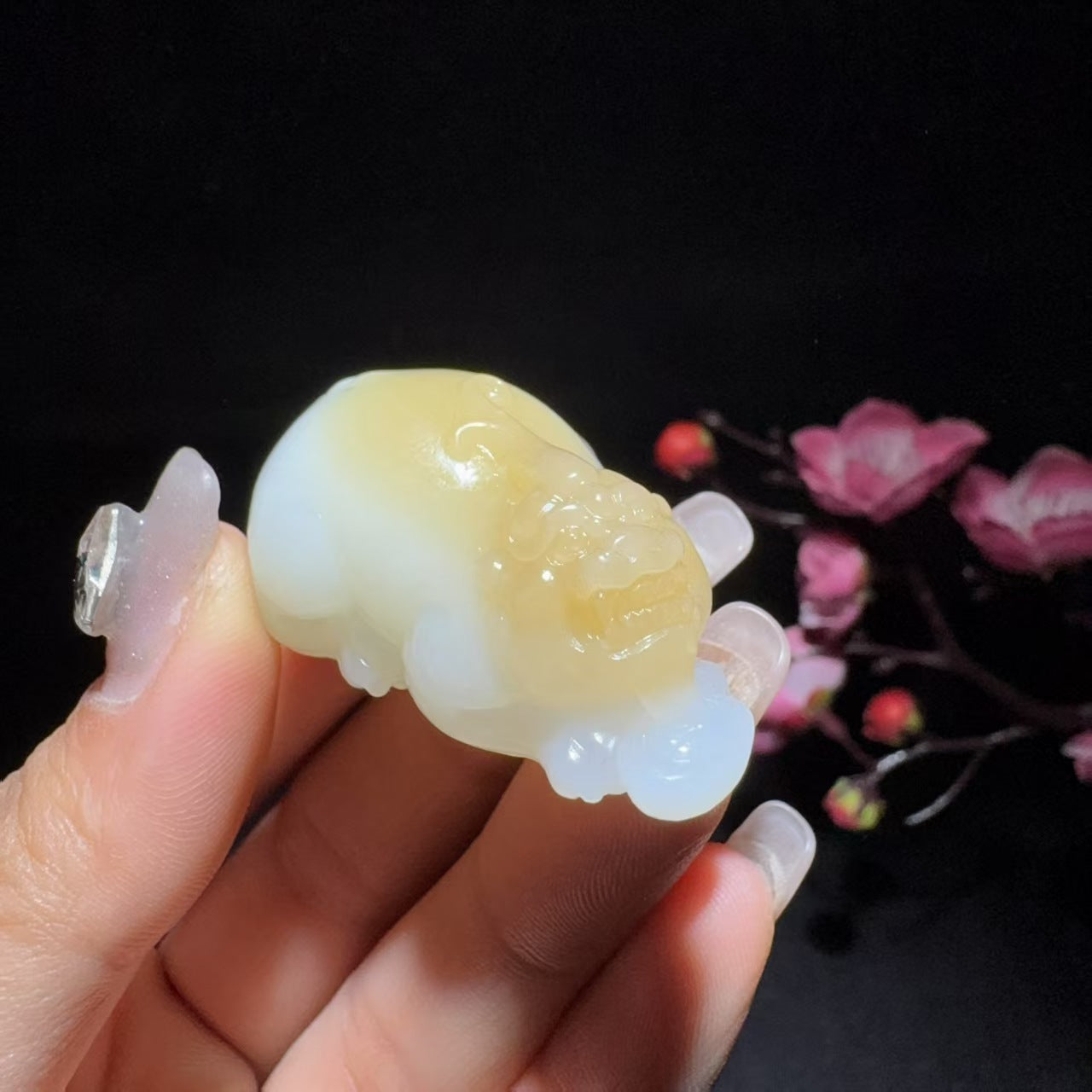 和田玉糖白挂件貔貅一对