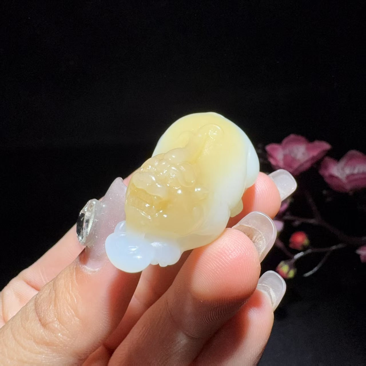 和田玉糖白挂件貔貅一对