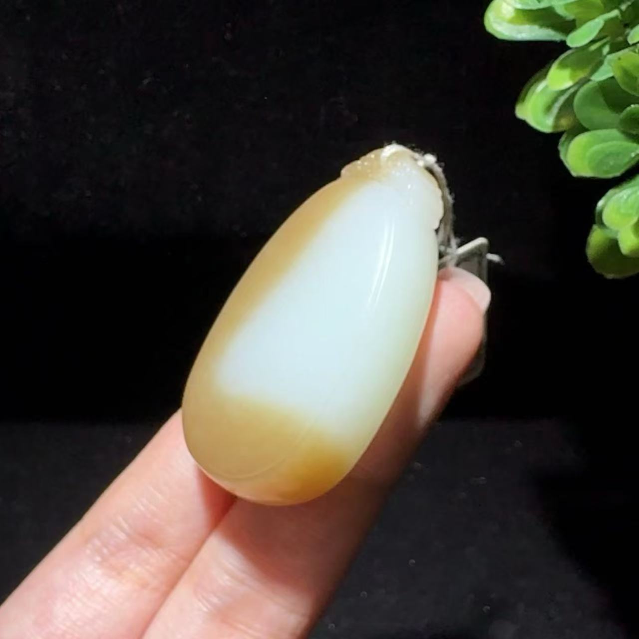 和田玉糖白水滴平安牌