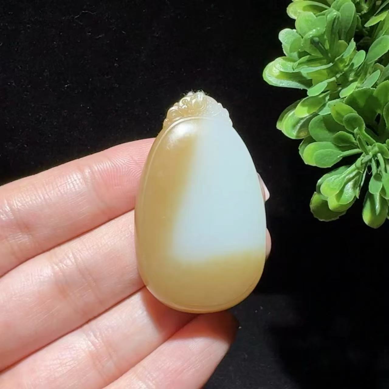 和田玉糖白水滴平安牌
