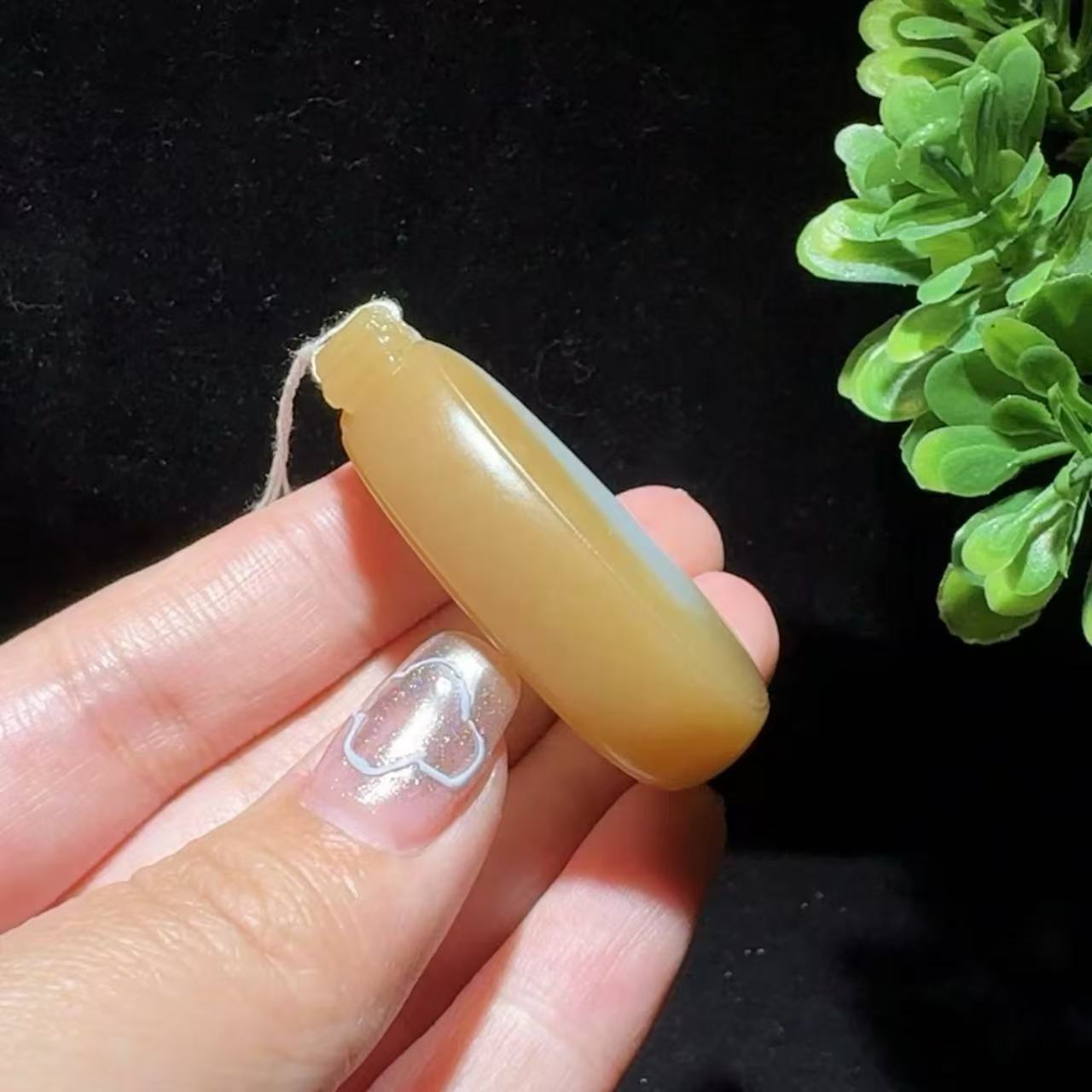 和田玉糖白水滴平安牌