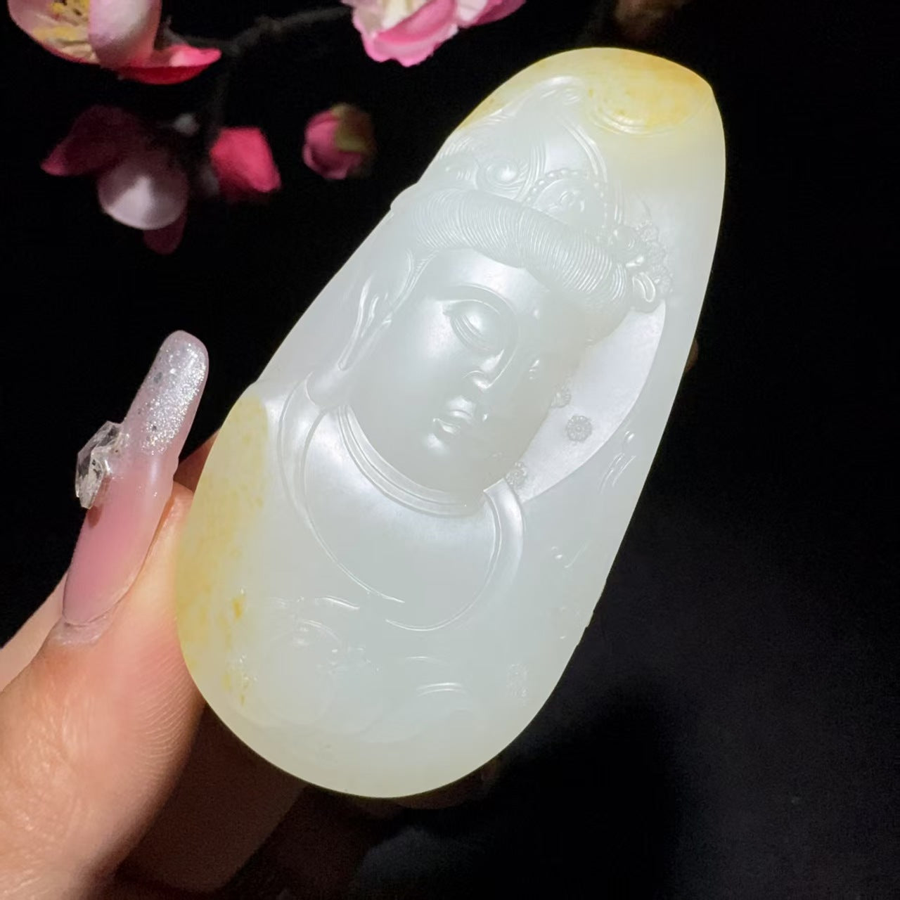 和田玉籽料观音挂件