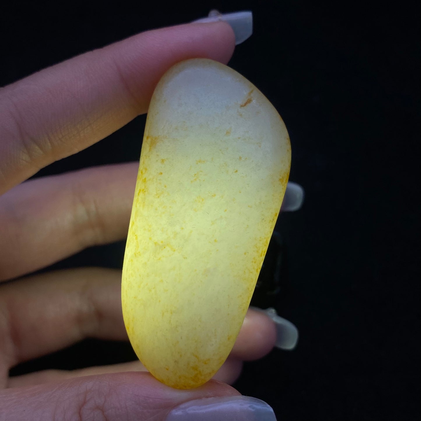 【超值推荐】和田玉-洒金皮青花底籽料挂件