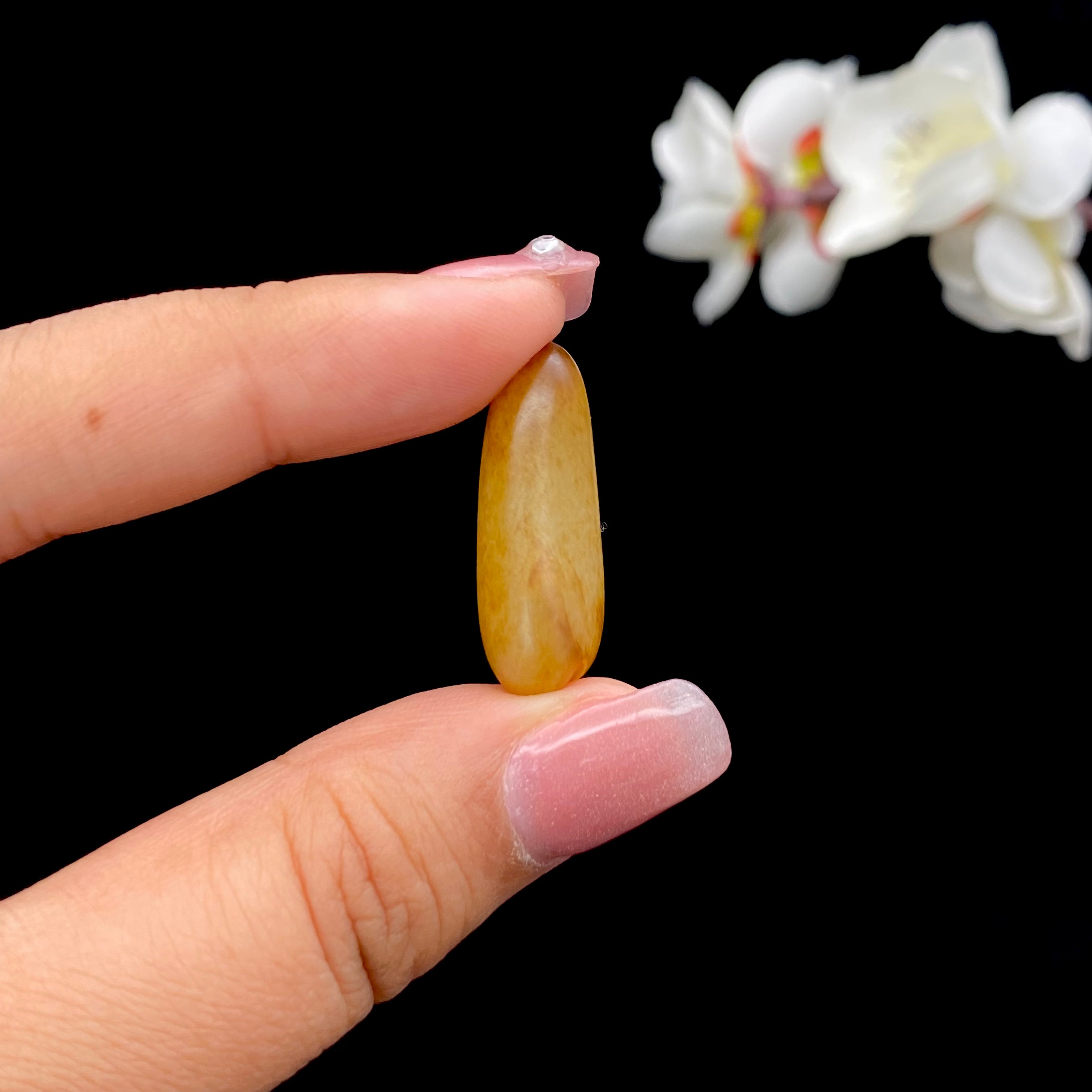 【超值推荐】和田玉-洒金皮白肉籽料原石挂件