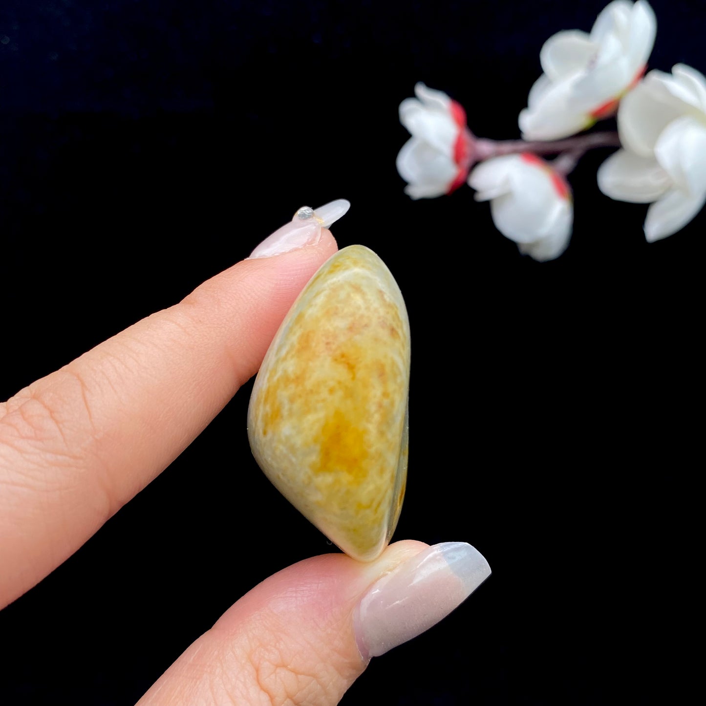 和田玉-聚黄皮青花底籽料挂件