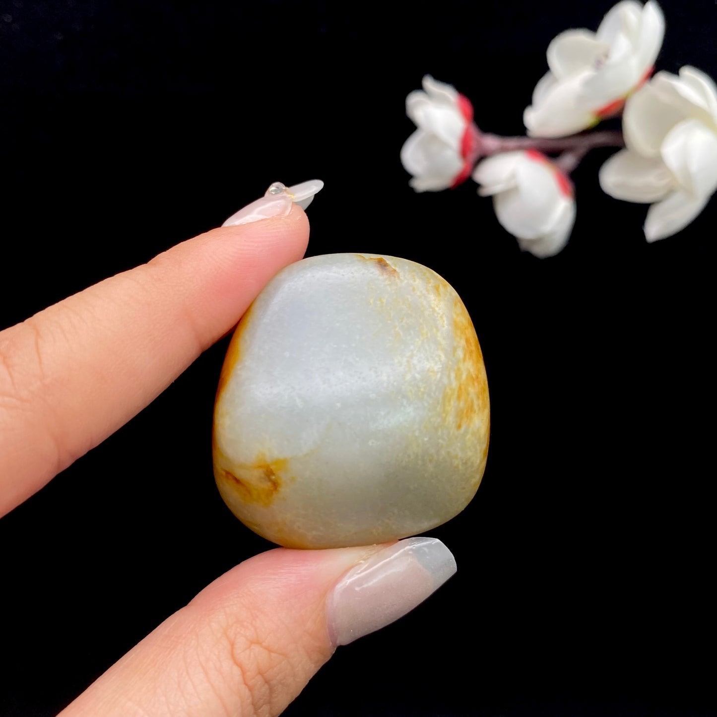 和田玉-聚黄皮青花底籽料挂件