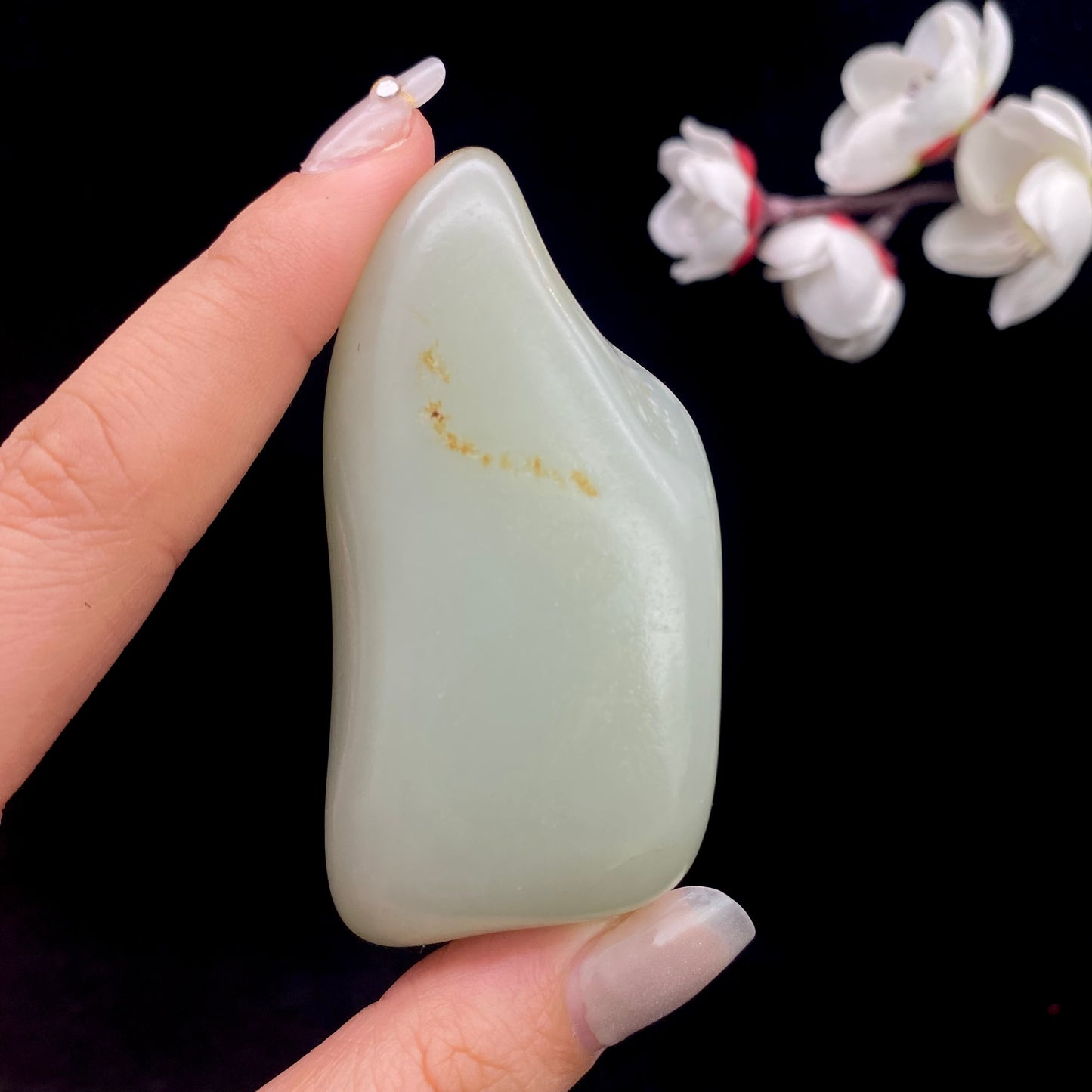 和田玉-青白玉籽料原石手把件