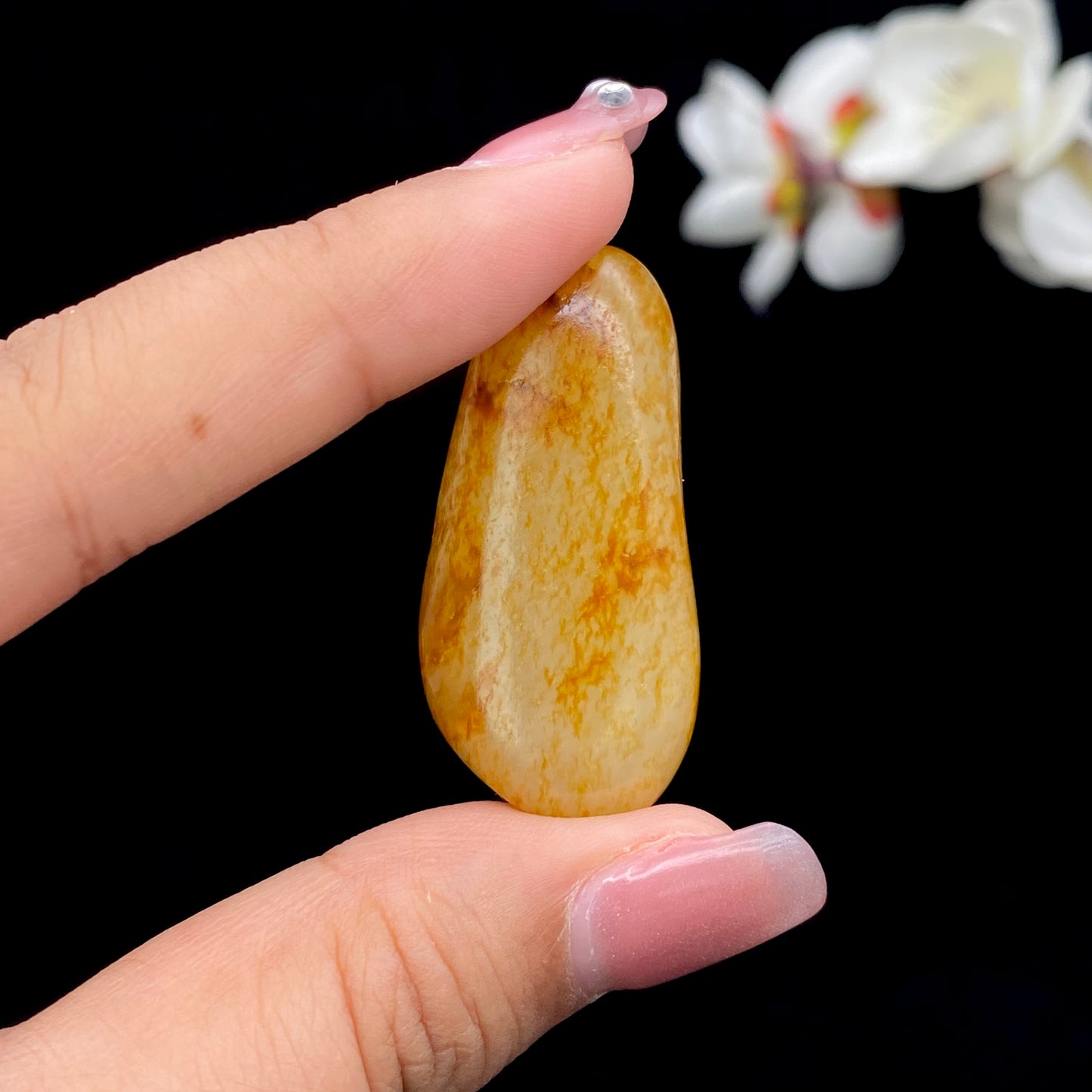 和田玉-满洒金皮白肉籽料挂件