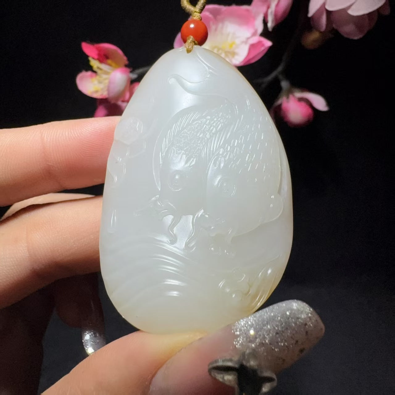 和田玉籽料年年有余挂件