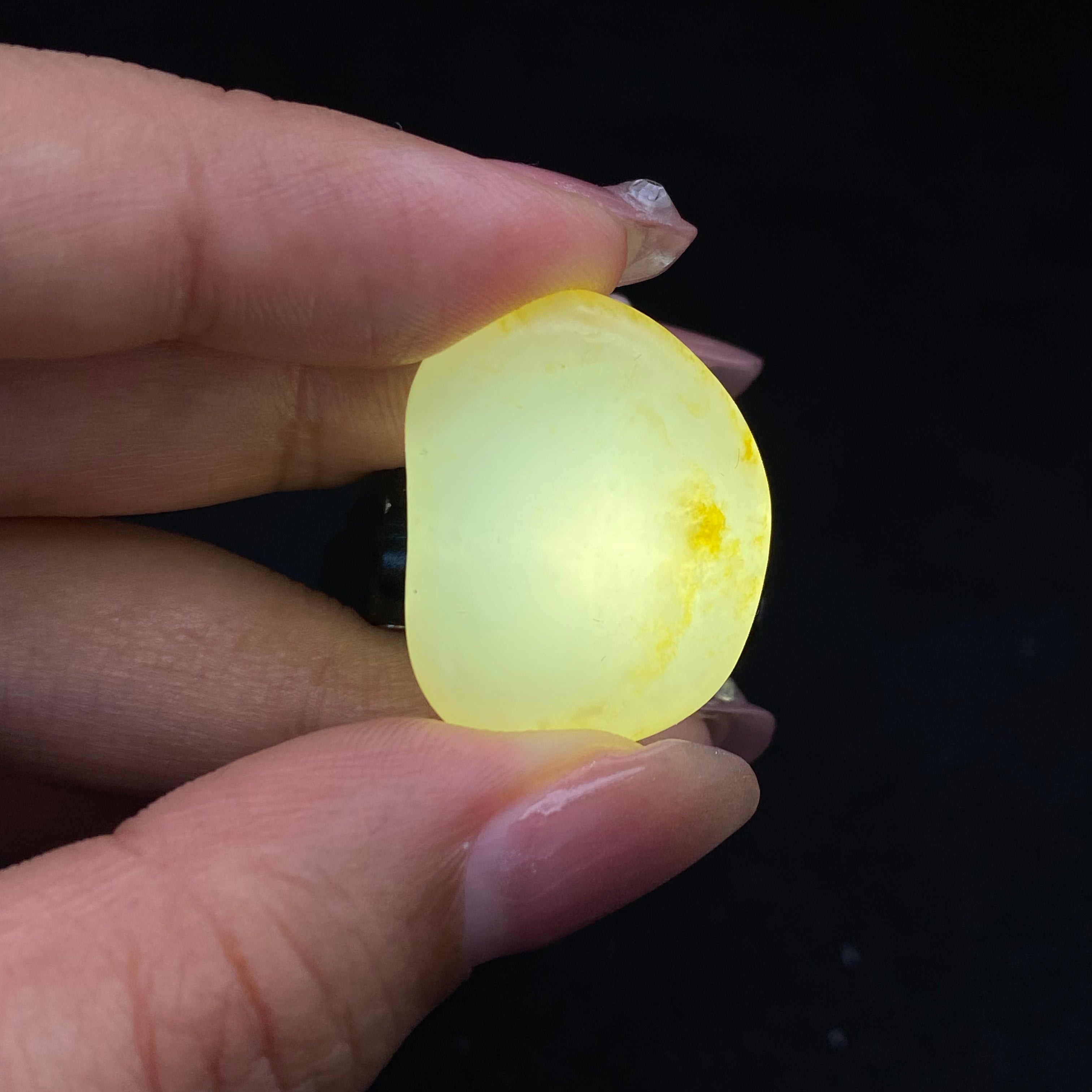 【超值推荐】和田玉-洒金皮白肉籽料吊坠籽