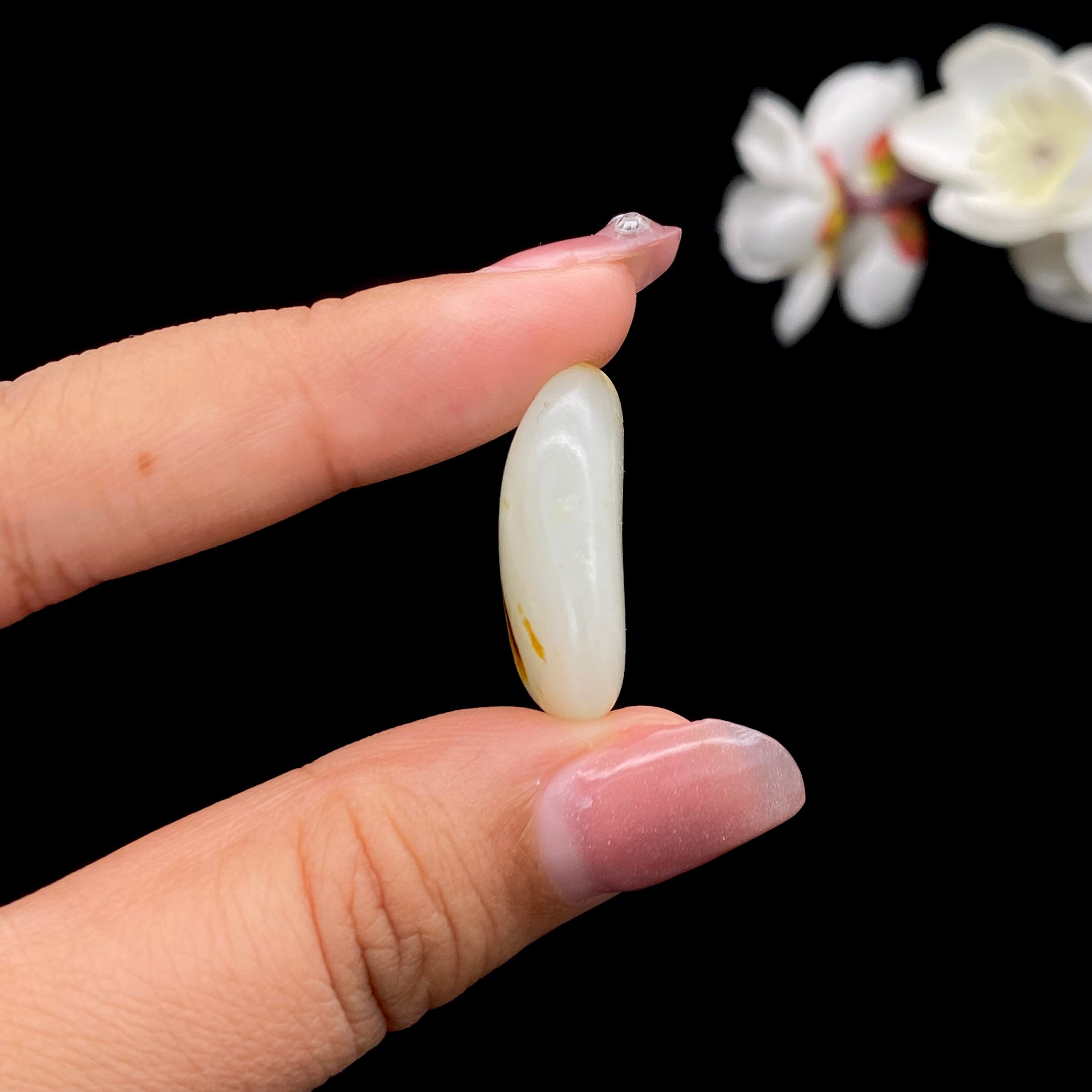 【超值推荐】和田玉-洒金皮白肉籽料吊坠籽