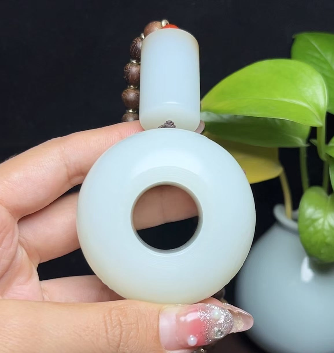 新疆和田玉且末糖羊脂玉三不猴手把件扳指