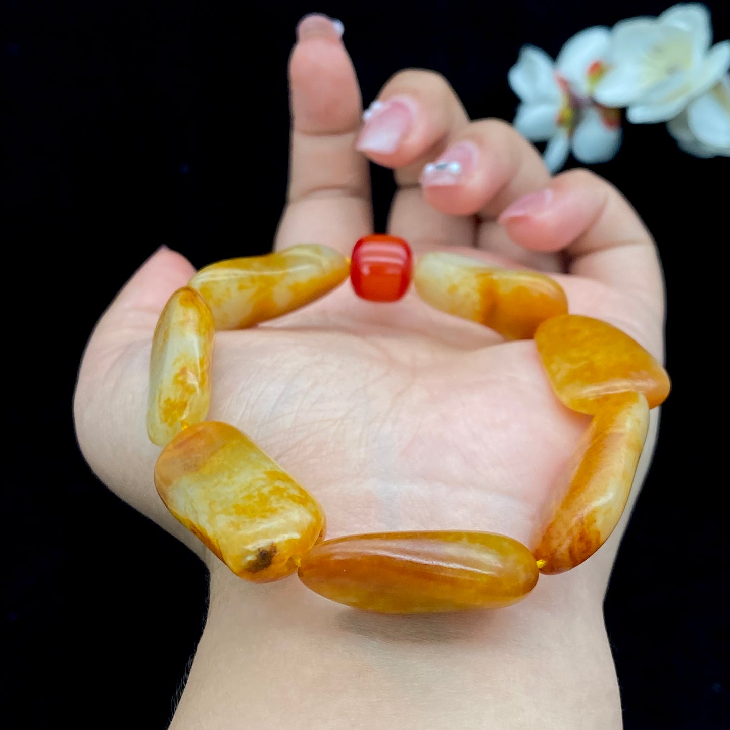 和田玉-聚黄皮带洒金皮白肉【精品手串】