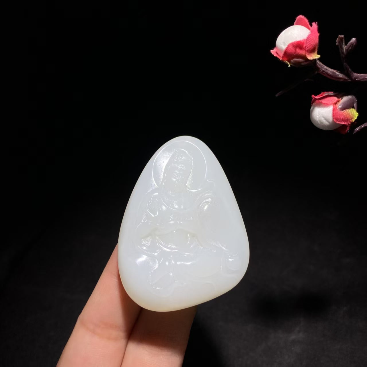 和田山料羊脂白玉观音挂件