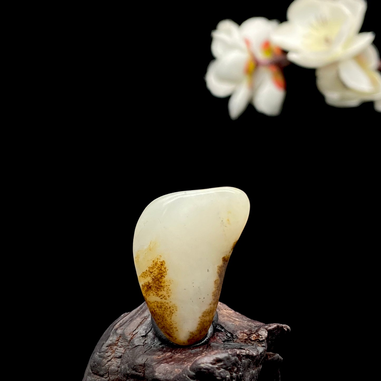 和田玉-聚黄皮青花底籽料吊坠籽