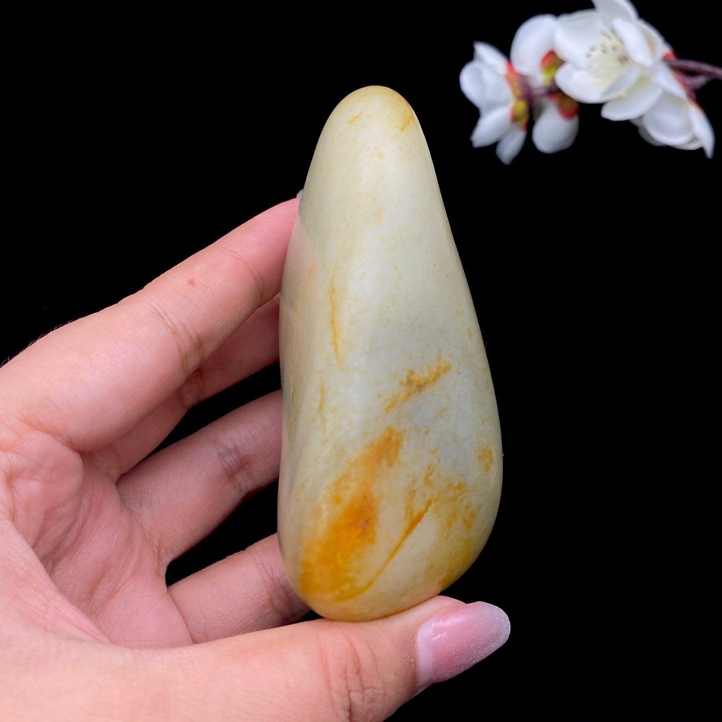 和田玉-满洒金皮青花底籽料手把件