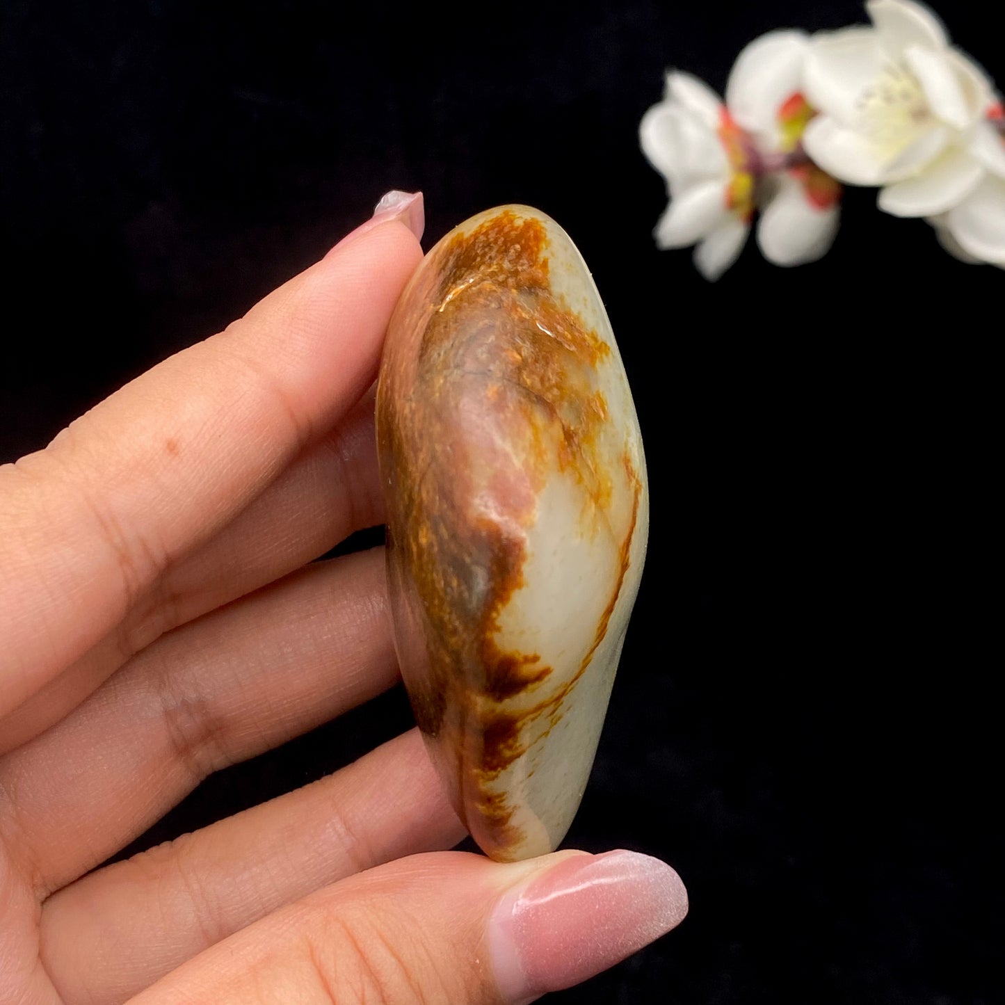 和田玉-聚红皮青白肉籽料原石
