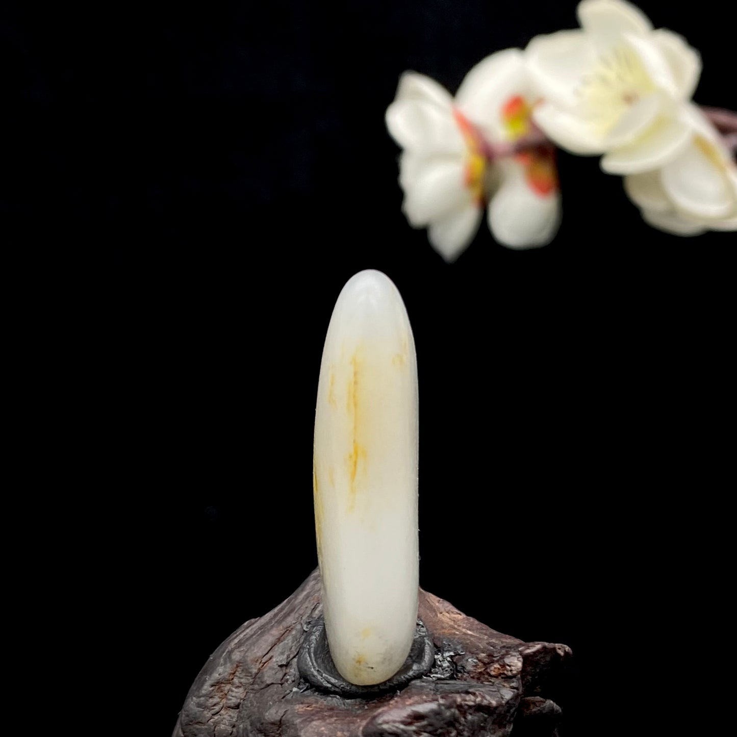 和田玉-青花带黄皮籽料吊坠籽