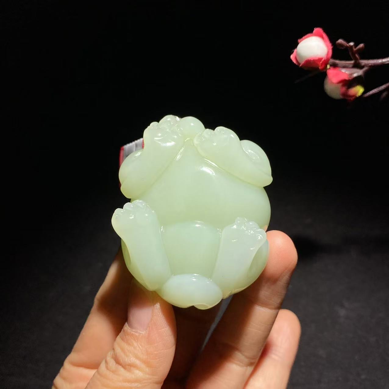 和田且末蓝貔貅手把件