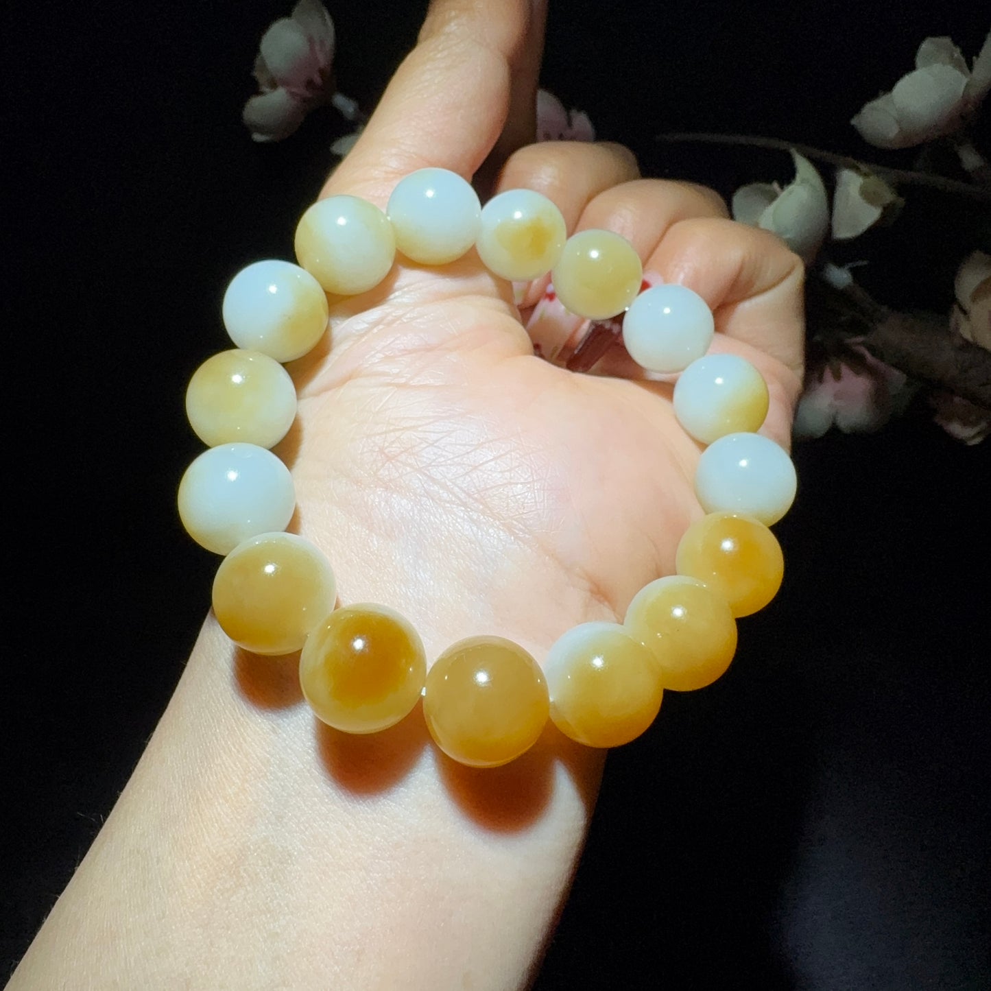 和田玉糖白圆珠手串
