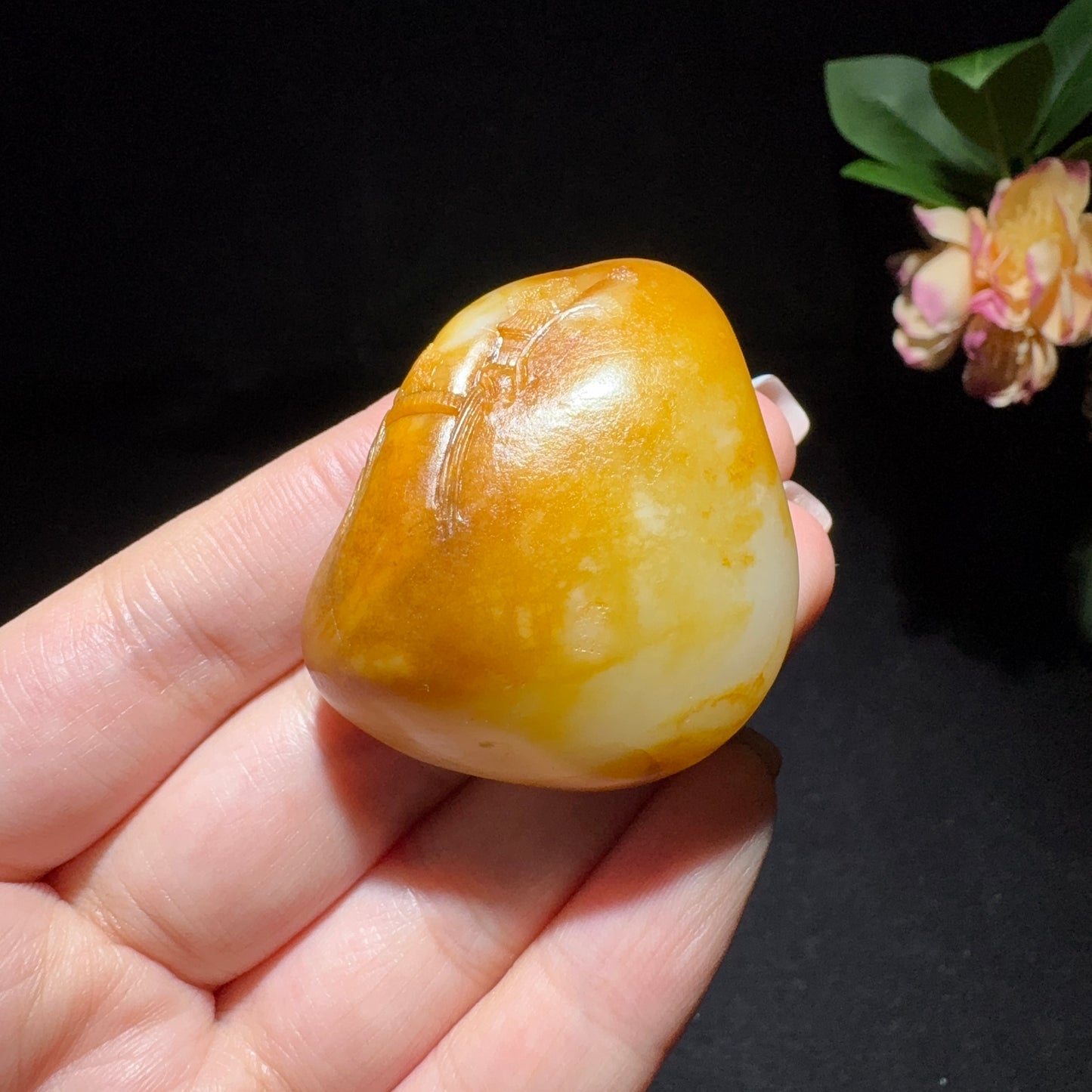 和田玉籽料挂件