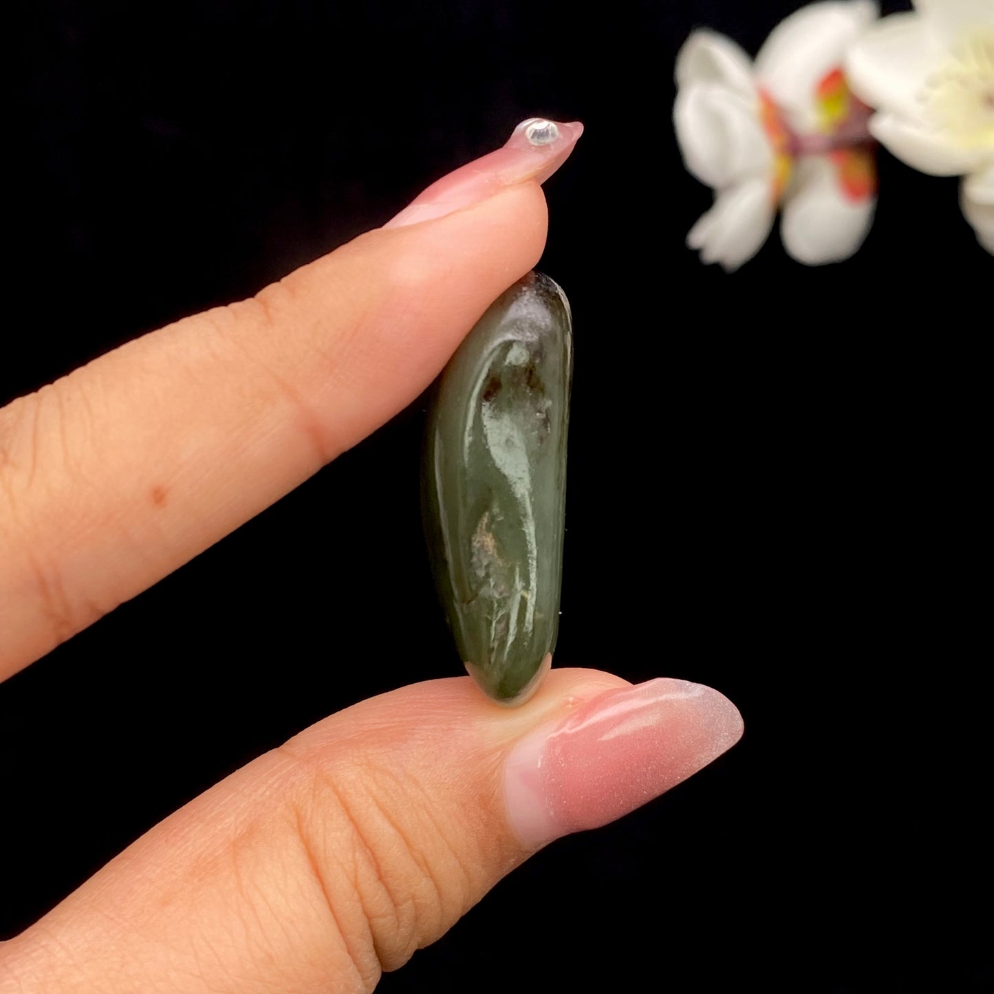 【超值推荐】和田玉-秋梨皮青玉籽料原石
