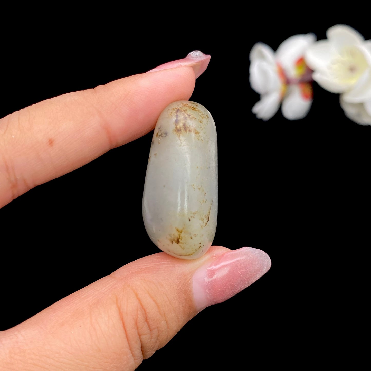 【超值推荐】和田玉-黄皮青花底籽料挂件