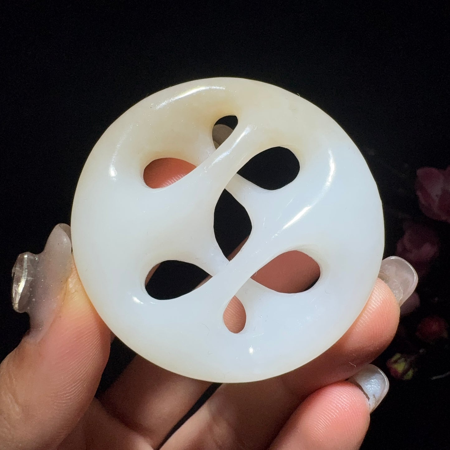 和田玉糖白挂件时来运转