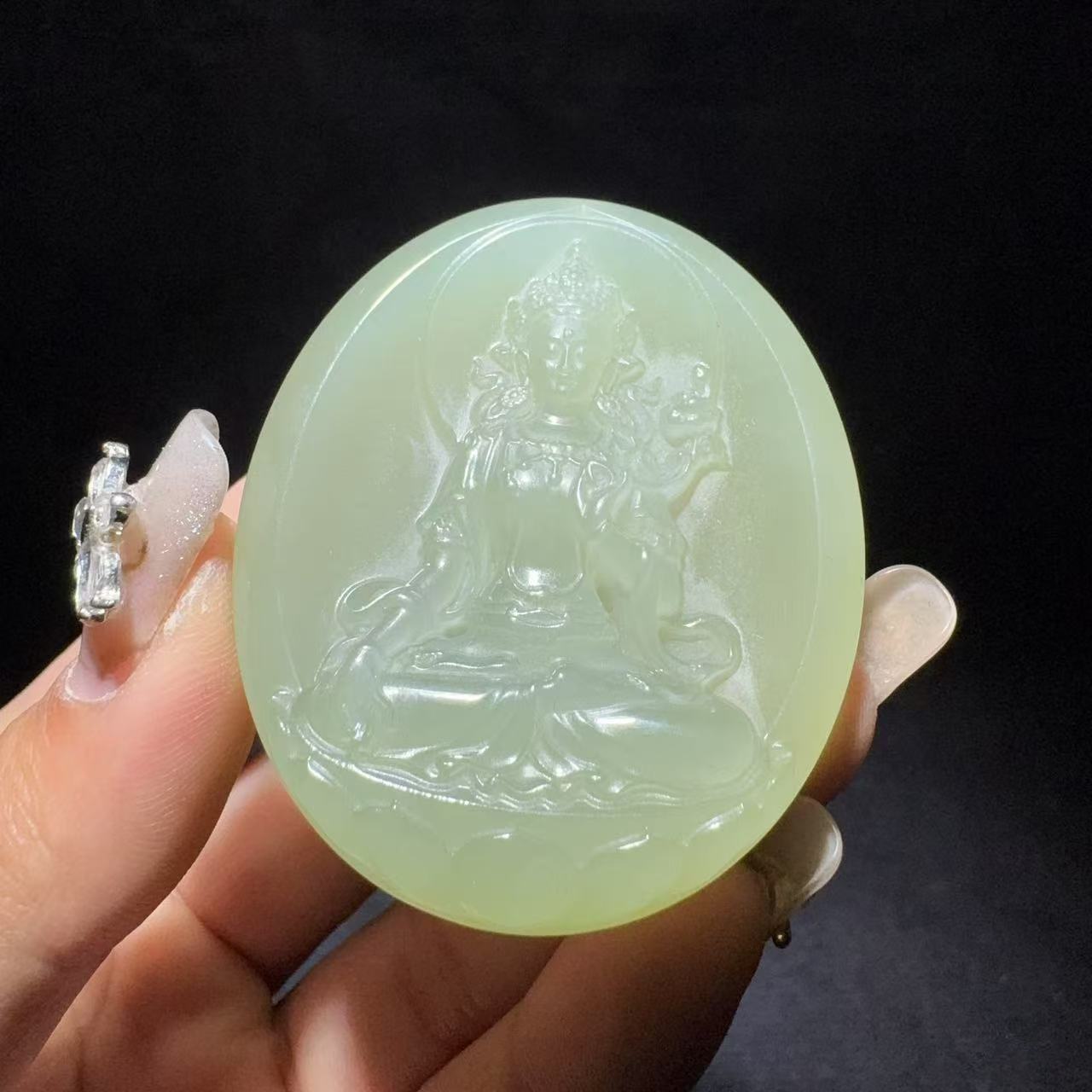 和田玉湖水绿挂件度母