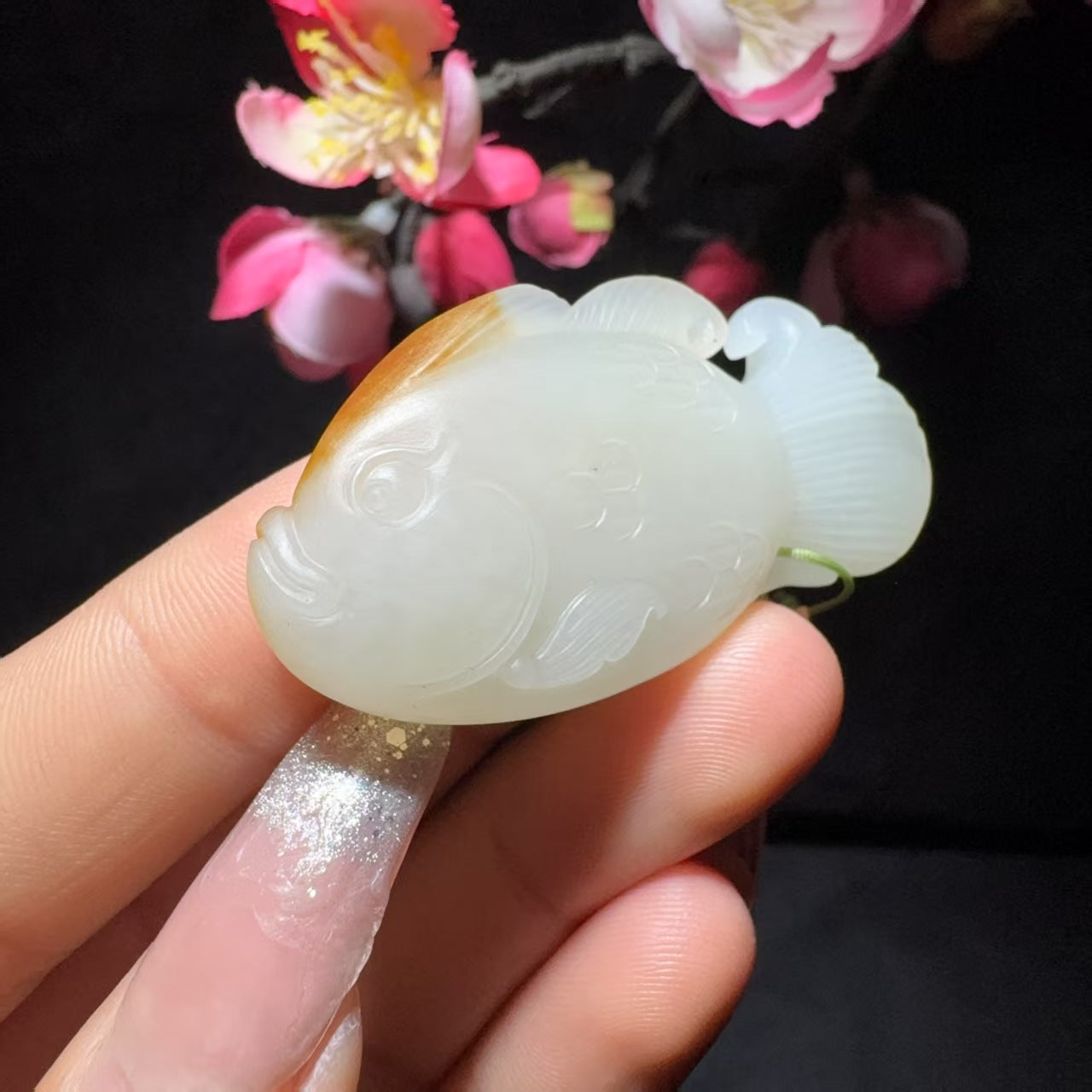 和田玉籽料挂件连年有余
