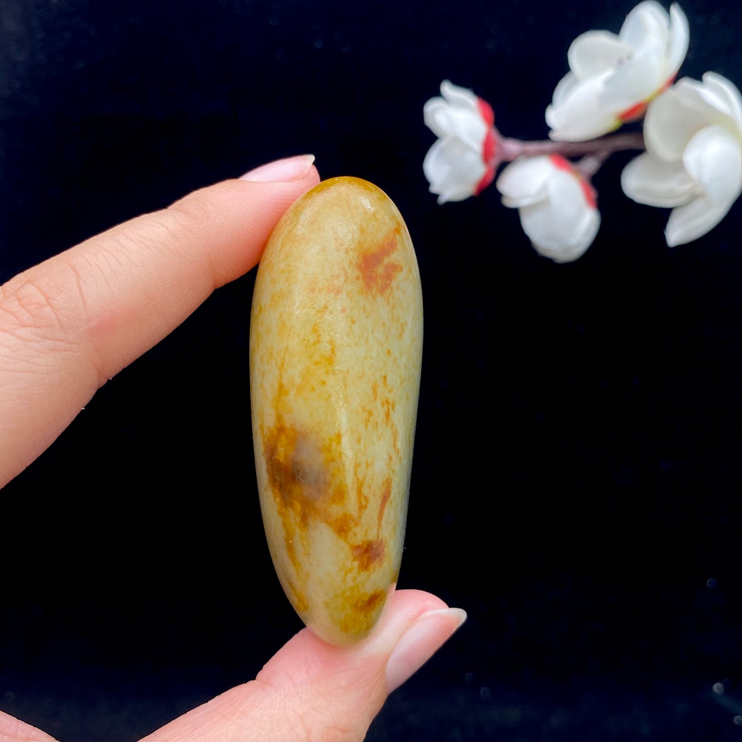和田玉-洒金皮青花底籽料手把件(96克)