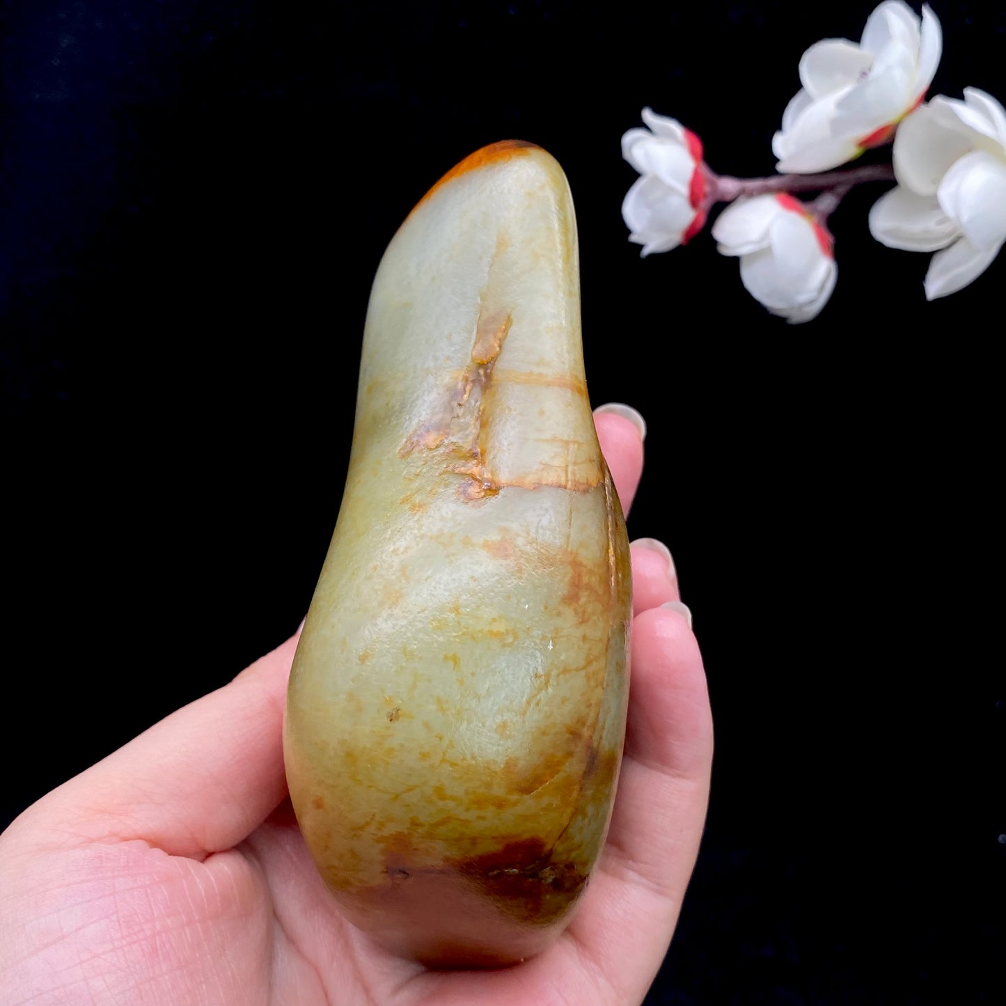和田玉-聚黄皮带洒金皮青白肉籽料原石(425.5克)