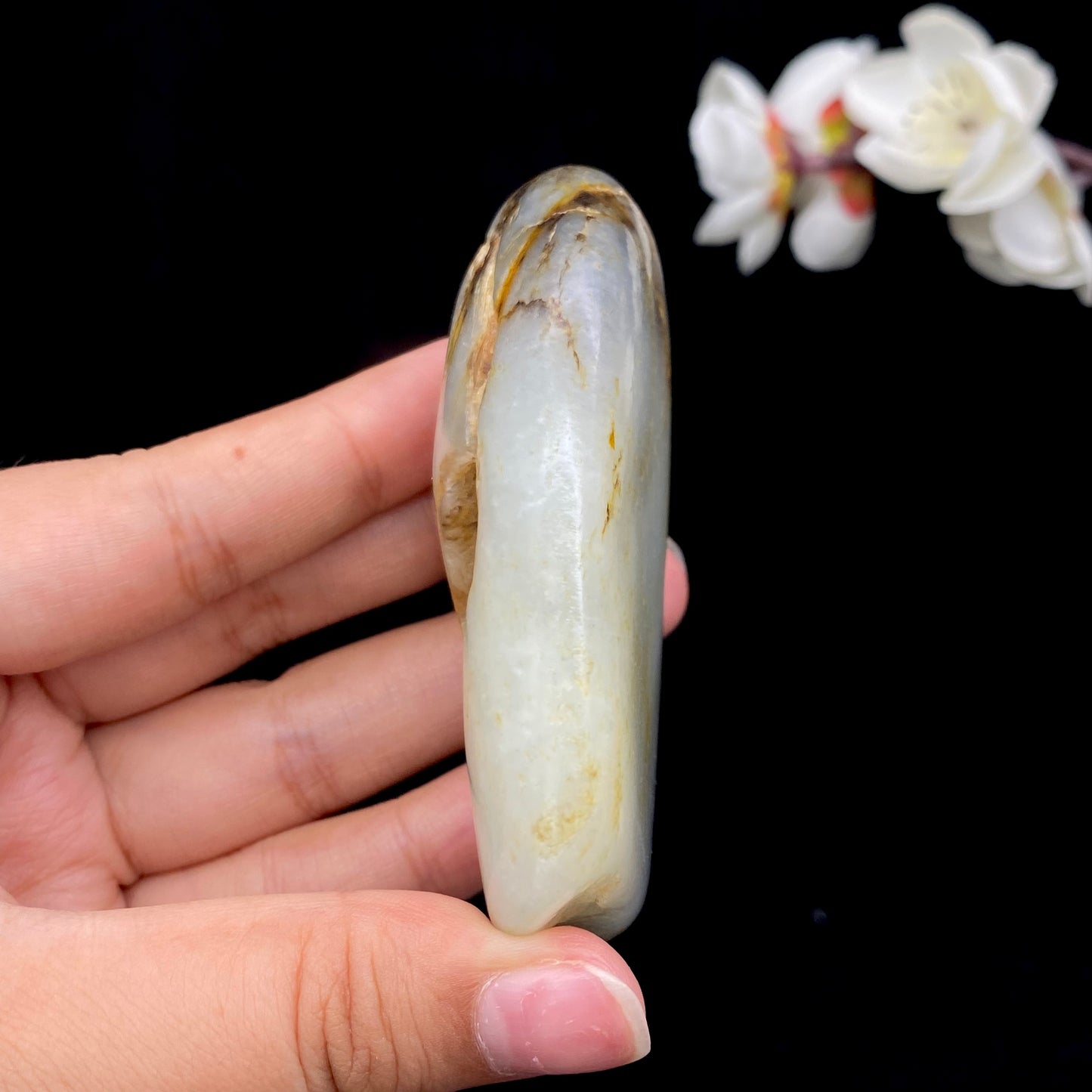 和田玉-洒金皮青花底籽料手把件(143.3克)