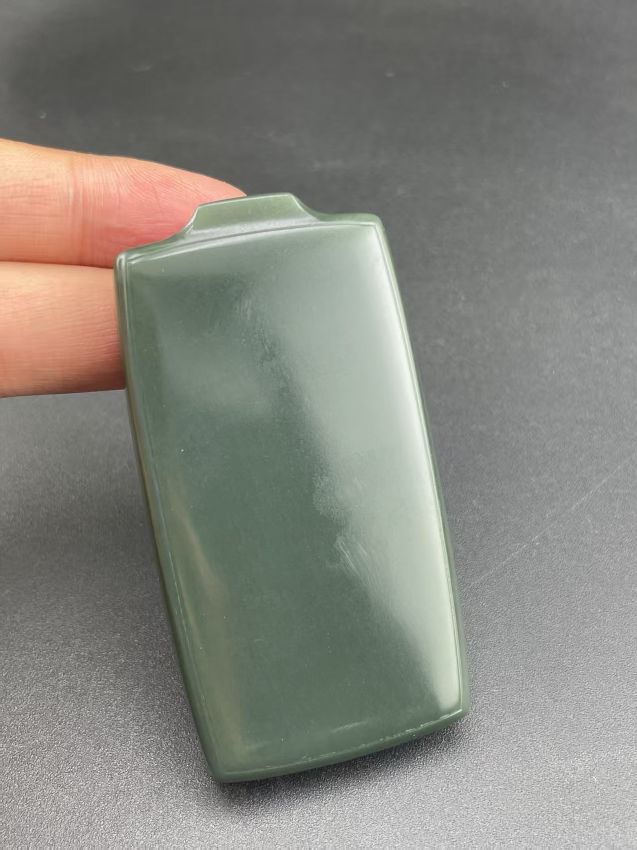 和田玉沙枣青无事牌(63.8g)