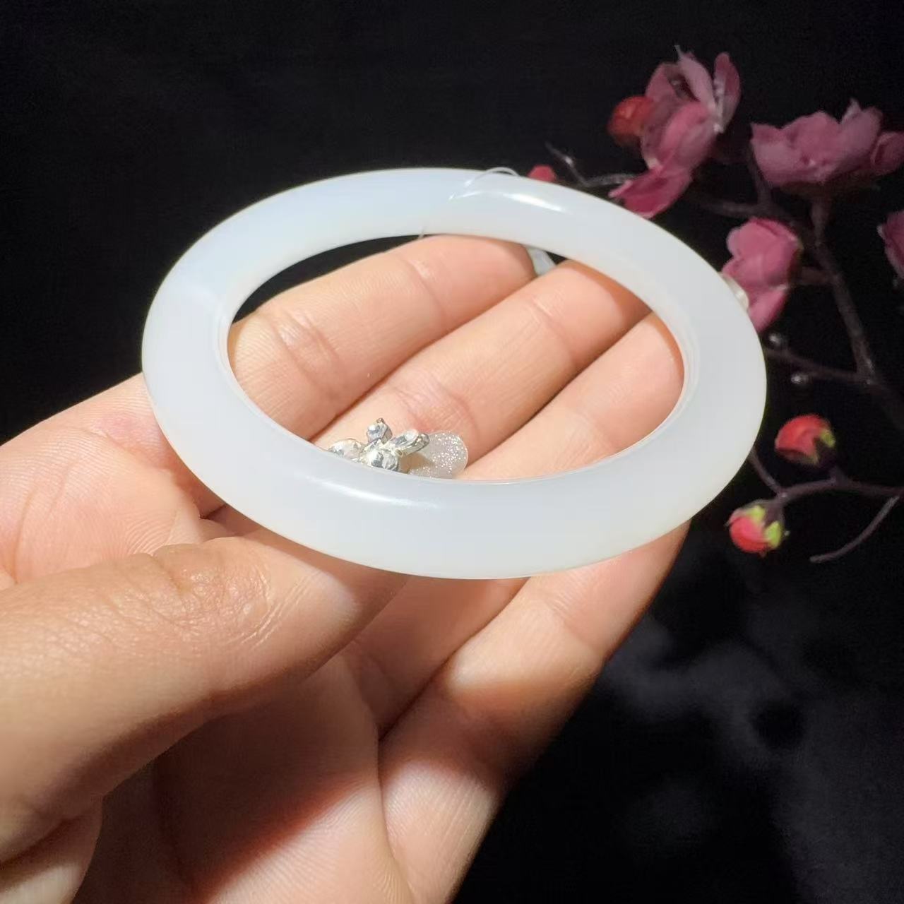 和田玉白玉手镯(39.7g)