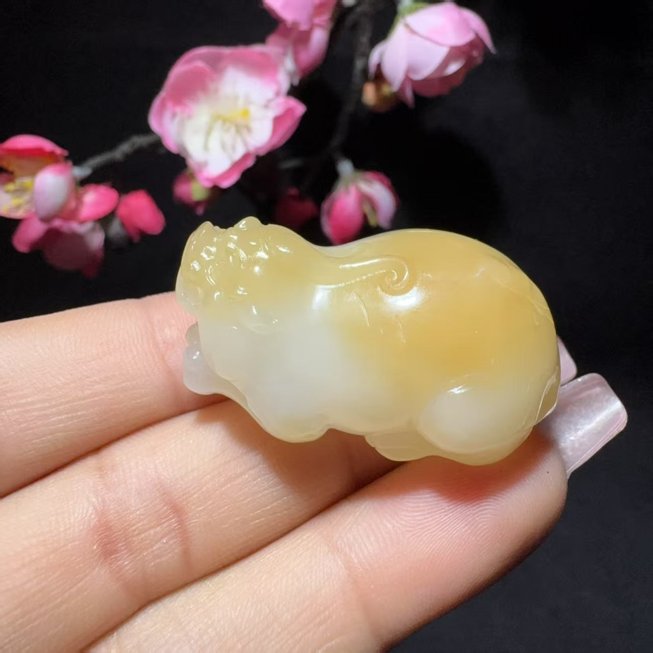 和田玉糖白玉貔貅挂件(29.2g)