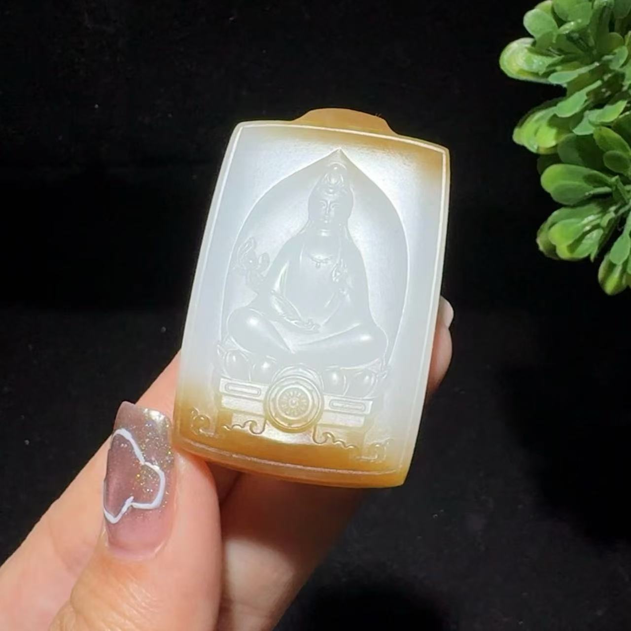 和田玉糖白观音牌子挂件(31.3g)