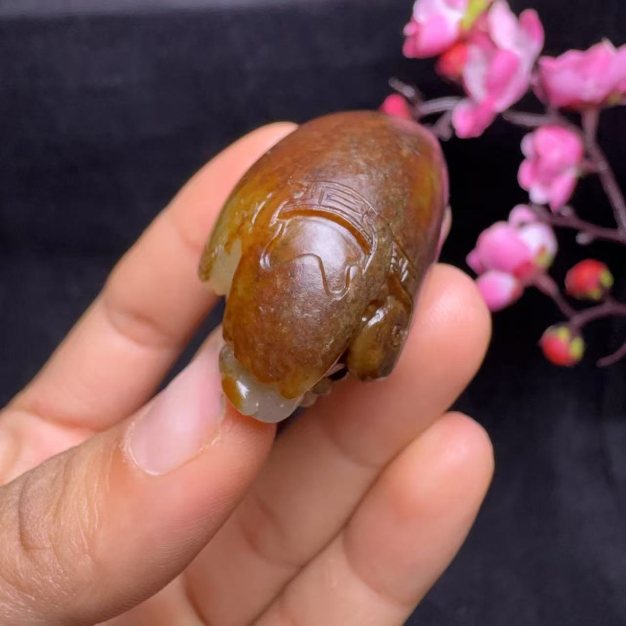 和田玉籽料挂件龙龟手把件(43.4g)