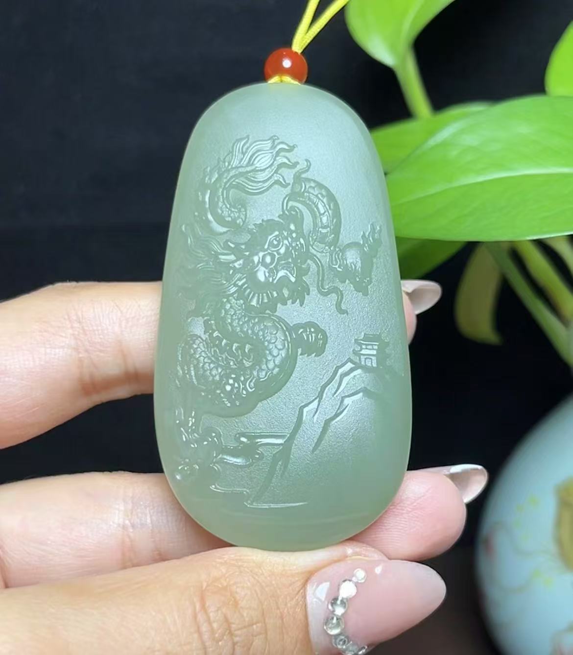 和田玉湖水绿龙牌(59.3g)