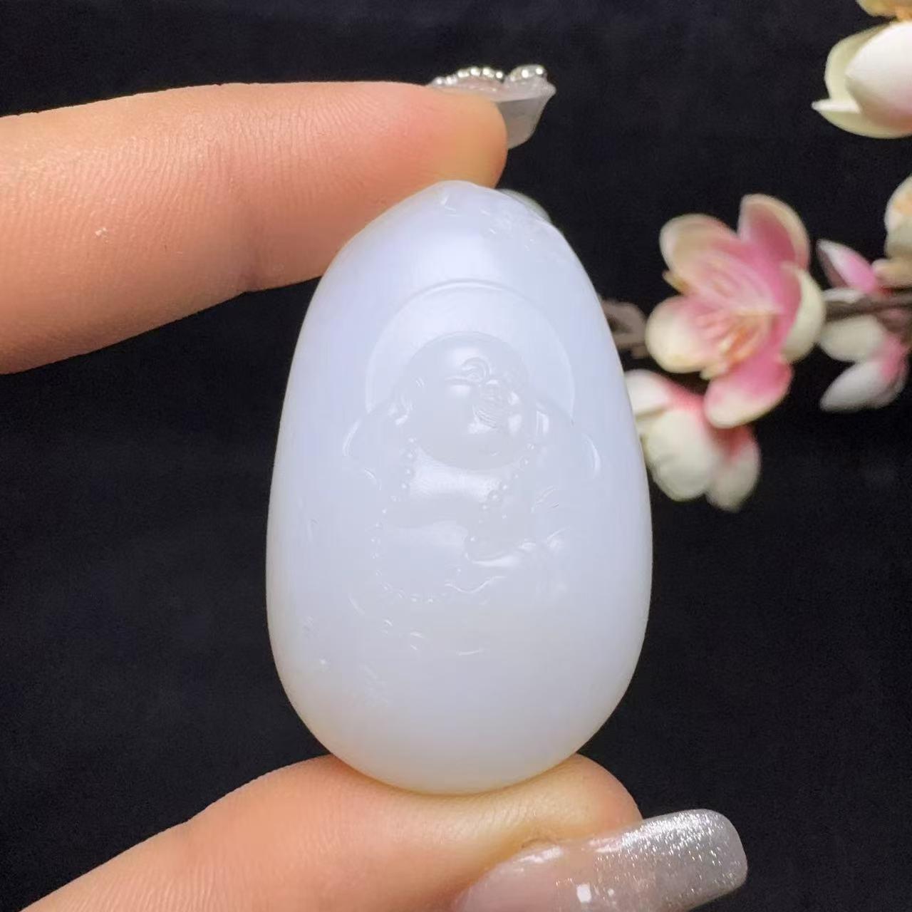 和田玉白玉挂件佛公(30.3g)