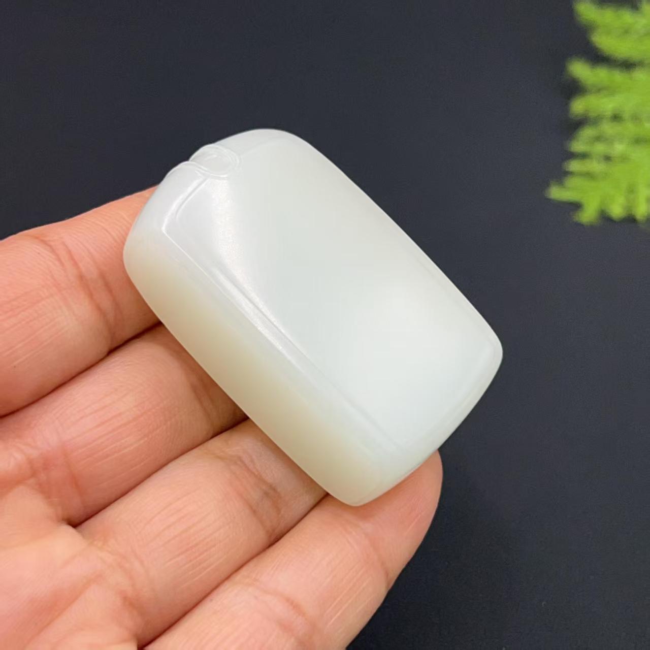 和田玉羊脂白玉平安无事牌玉牌(58.4g)