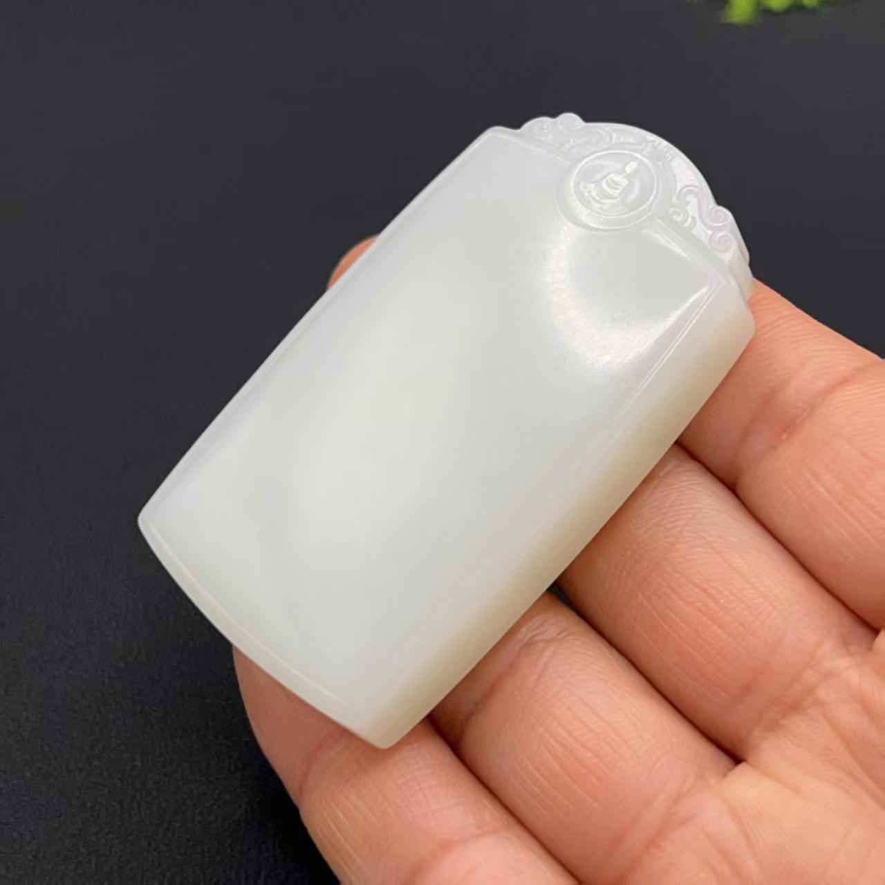 和田玉羊脂白玉平安无事牌玉牌(64.05g)