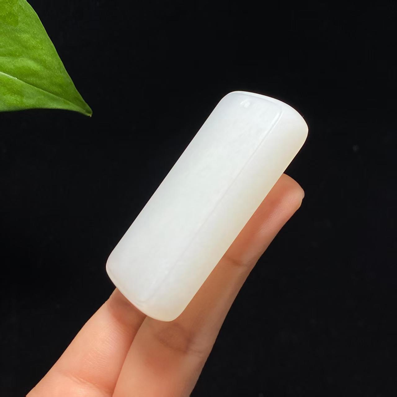 和田白玉平安无事牌(55.6g)