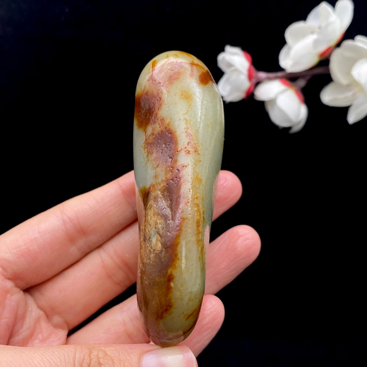 和田玉-聚红皮青白肉籽料原石(118.8克)