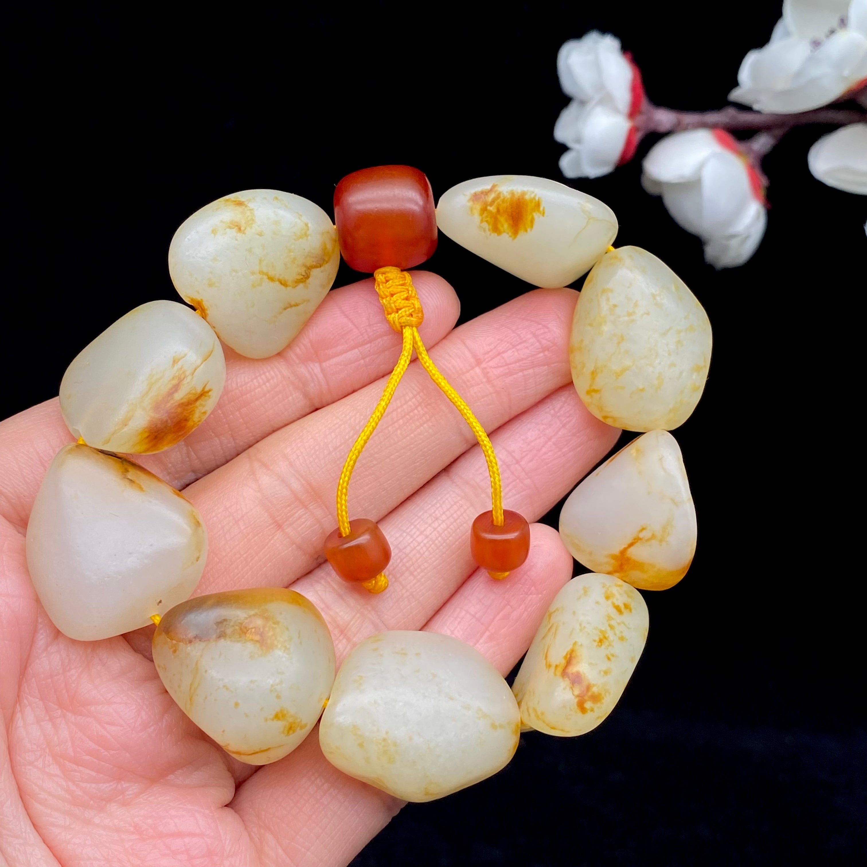  和田玉-洒金皮白肉【精品手串】66.4克