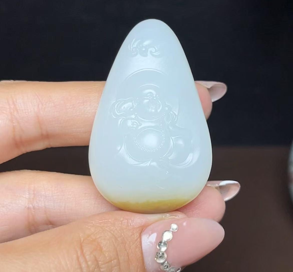和田玉糖白羊脂玉佛公(29.6g)