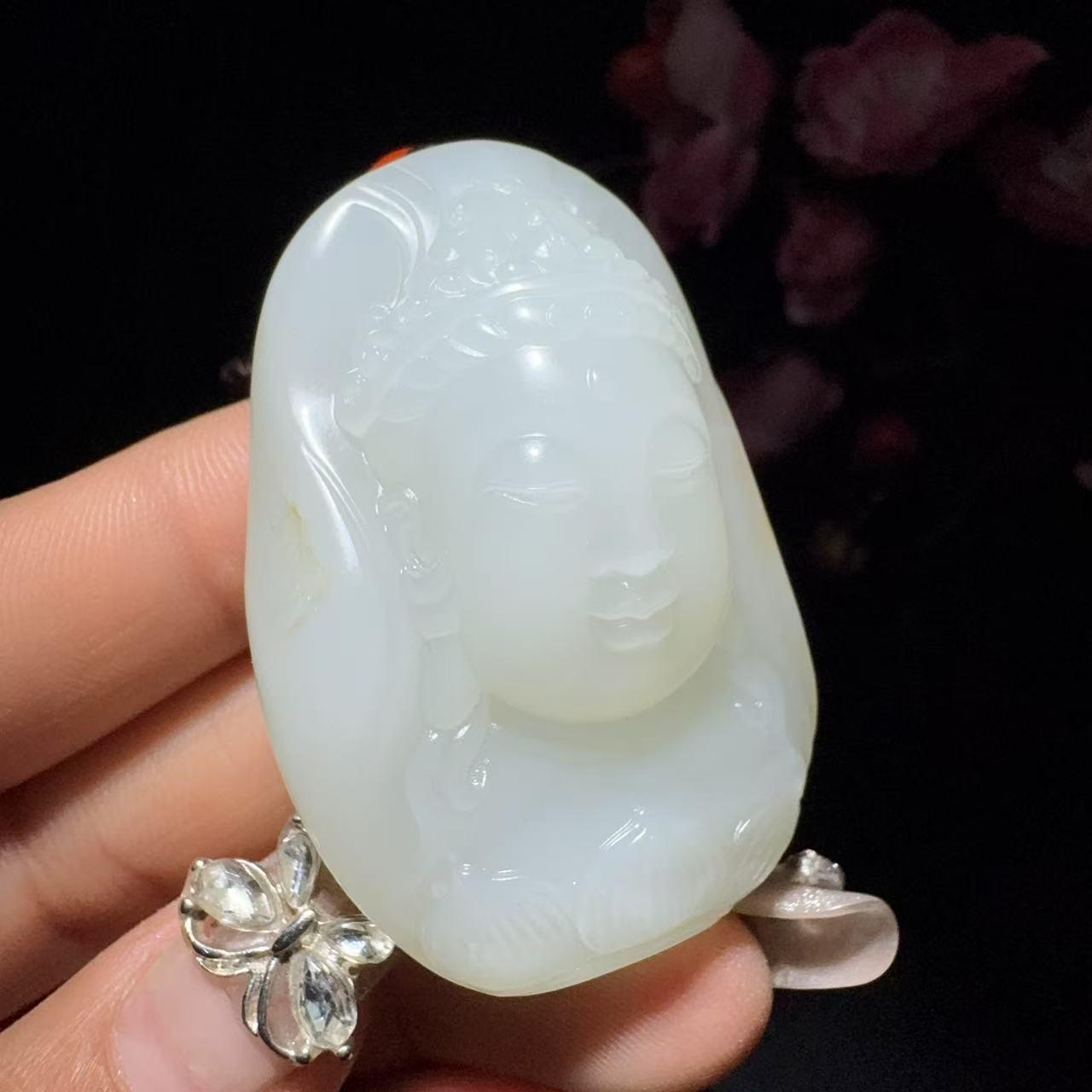 和田玉籽料挂件观音头像(55.2g)